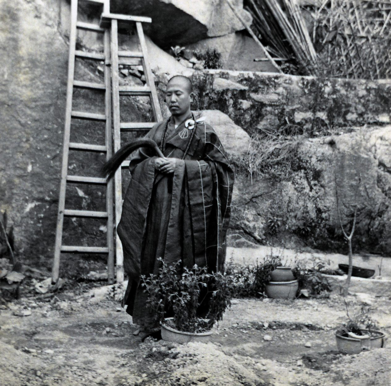 宣化老和尚追思纪念专集2 - 菩萨幻化 头陀行迹．In Memory of the Venerable Master Hsuan Huan - Transformation of a Bodhisattva,