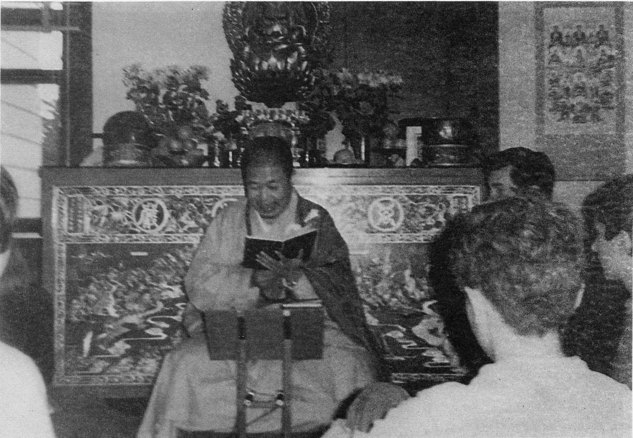 宣化老和尚追思纪念专集2 - 菩萨幻化 头陀行迹．In Memory of the Venerable Master Hsuan Huan - Transformation of a Bodhisattva,