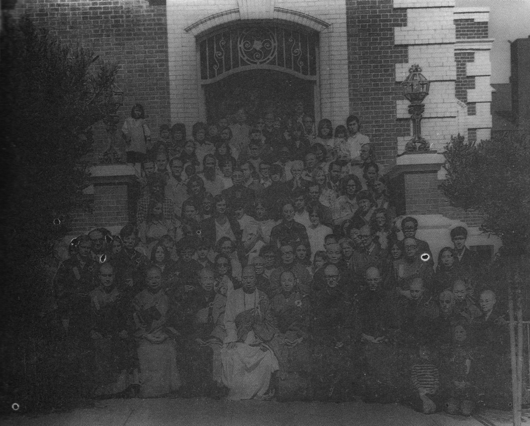 宣化老和尚追思纪念专集2 - 菩萨幻化 头陀行迹．In Memory of the Venerable Master Hsuan Huan - Transformation of a Bodhisattva,