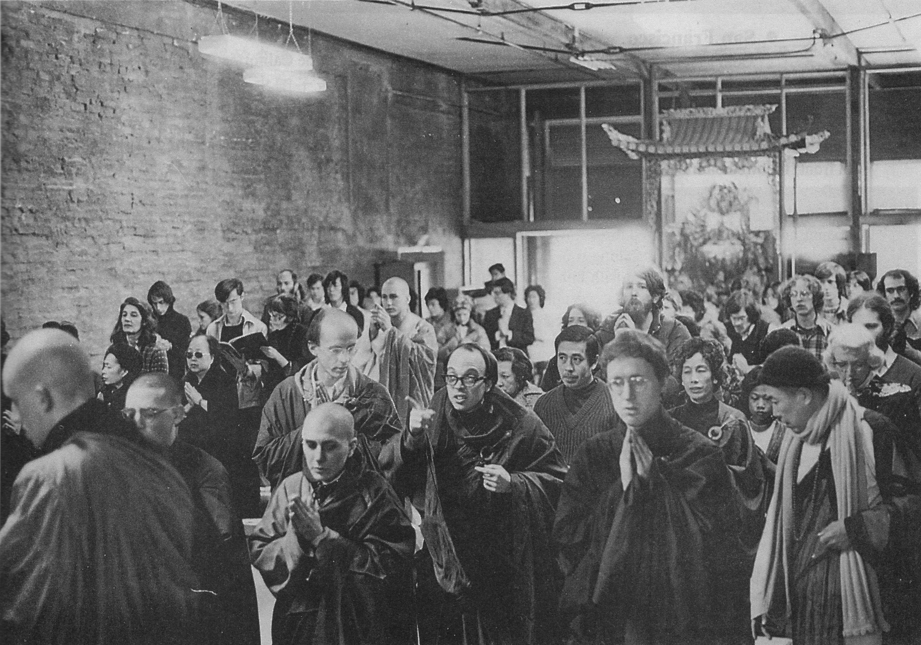 宣化老和尚追思纪念专集2 - 菩萨幻化 头陀行迹．In Memory of the Venerable Master Hsuan Huan - Transformation of a Bodhisattva,