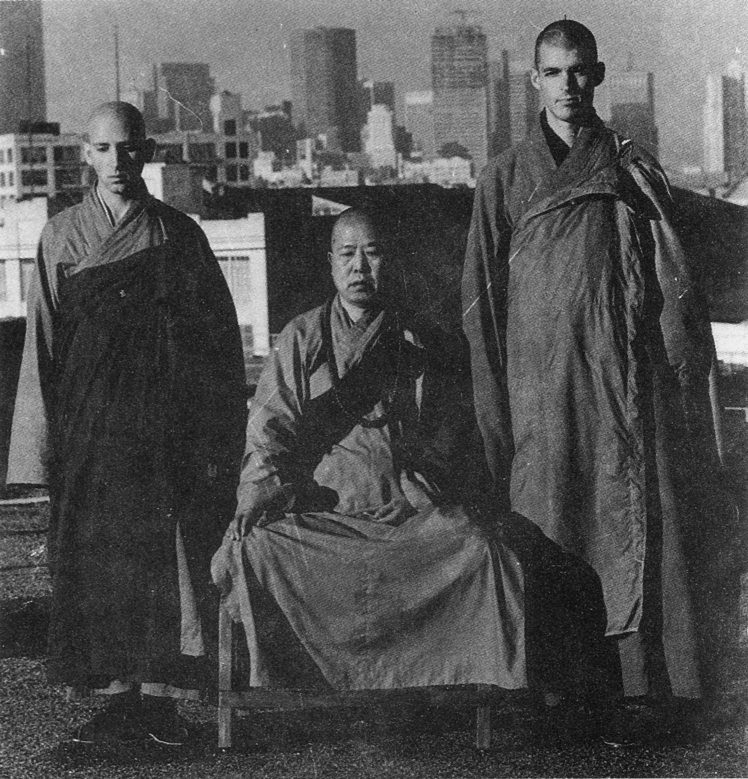 宣化老和尚追思纪念专集2 - 菩萨幻化 头陀行迹．In Memory of the Venerable Master Hsuan Huan - Transformation of a Bodhisattva,