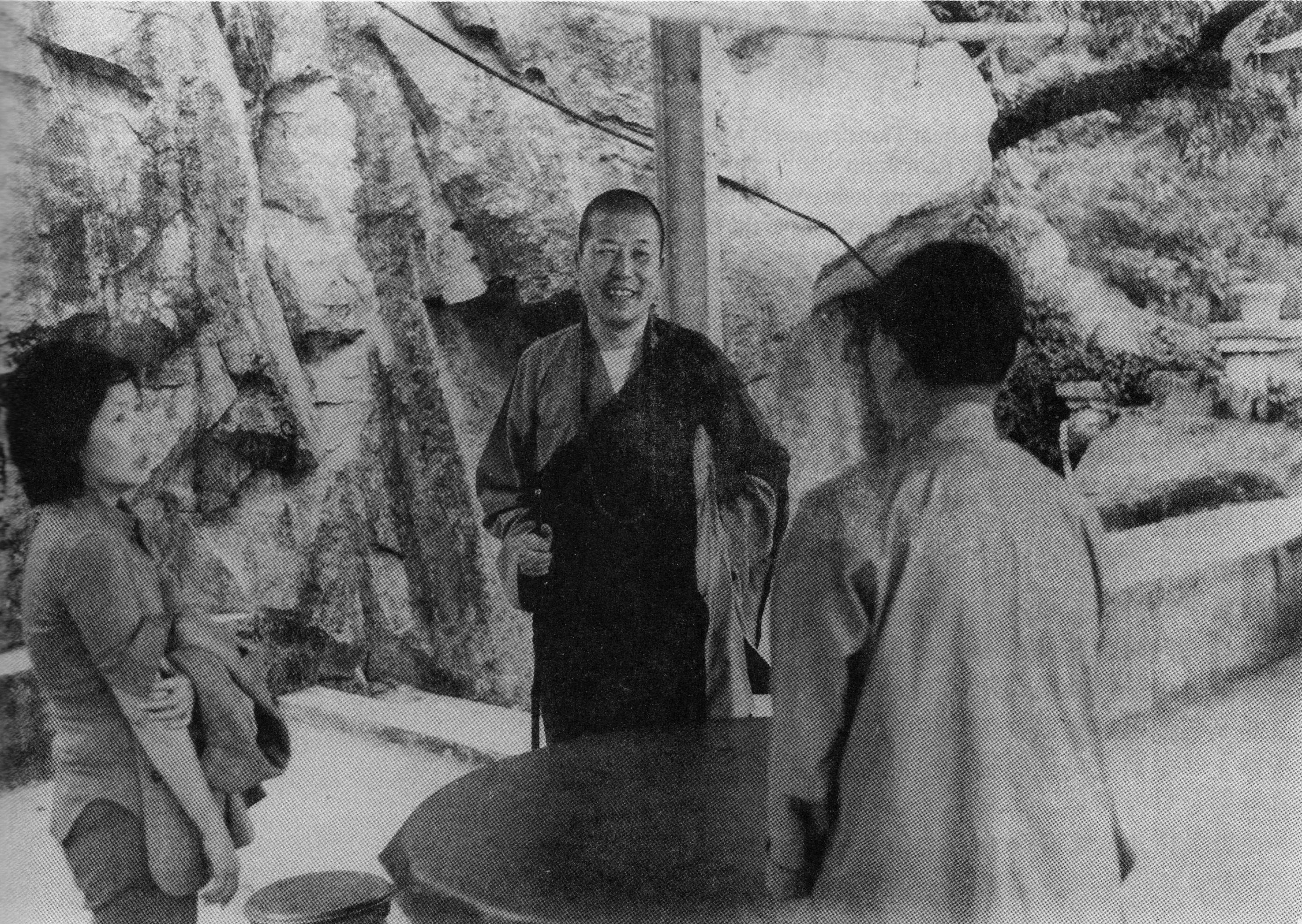 宣化老和尚追思纪念专集2 - 菩萨幻化 头陀行迹．In Memory of the Venerable Master Hsuan Huan - Transformation of a Bodhisattva,