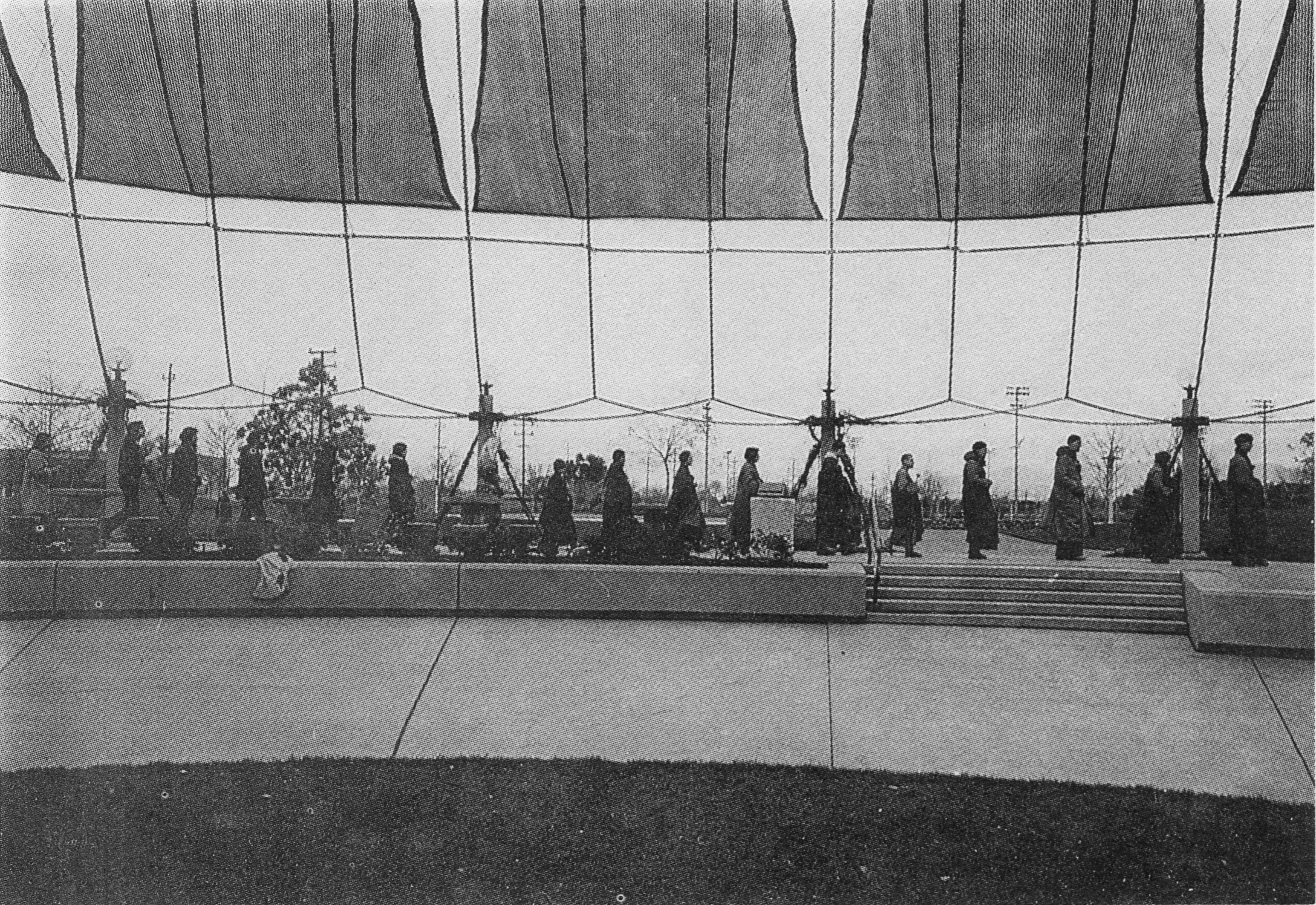 宣化老和尚追思纪念专集2 - 菩萨幻化 头陀行迹．In Memory of the Venerable Master Hsuan Huan - Transformation of a Bodhisattva,