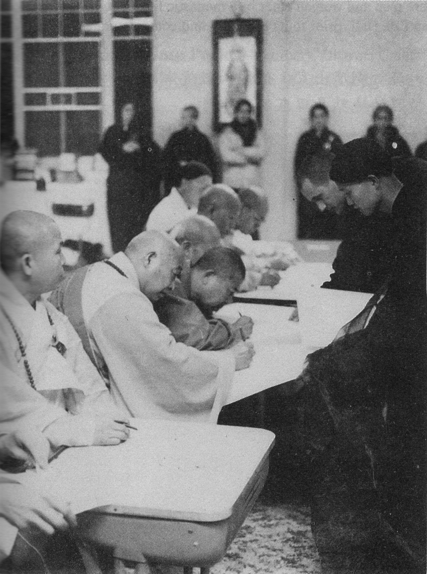 宣化老和尚追思纪念专集2 - 菩萨幻化 头陀行迹．In Memory of the Venerable Master Hsuan Huan - Transformation of a Bodhisattva,