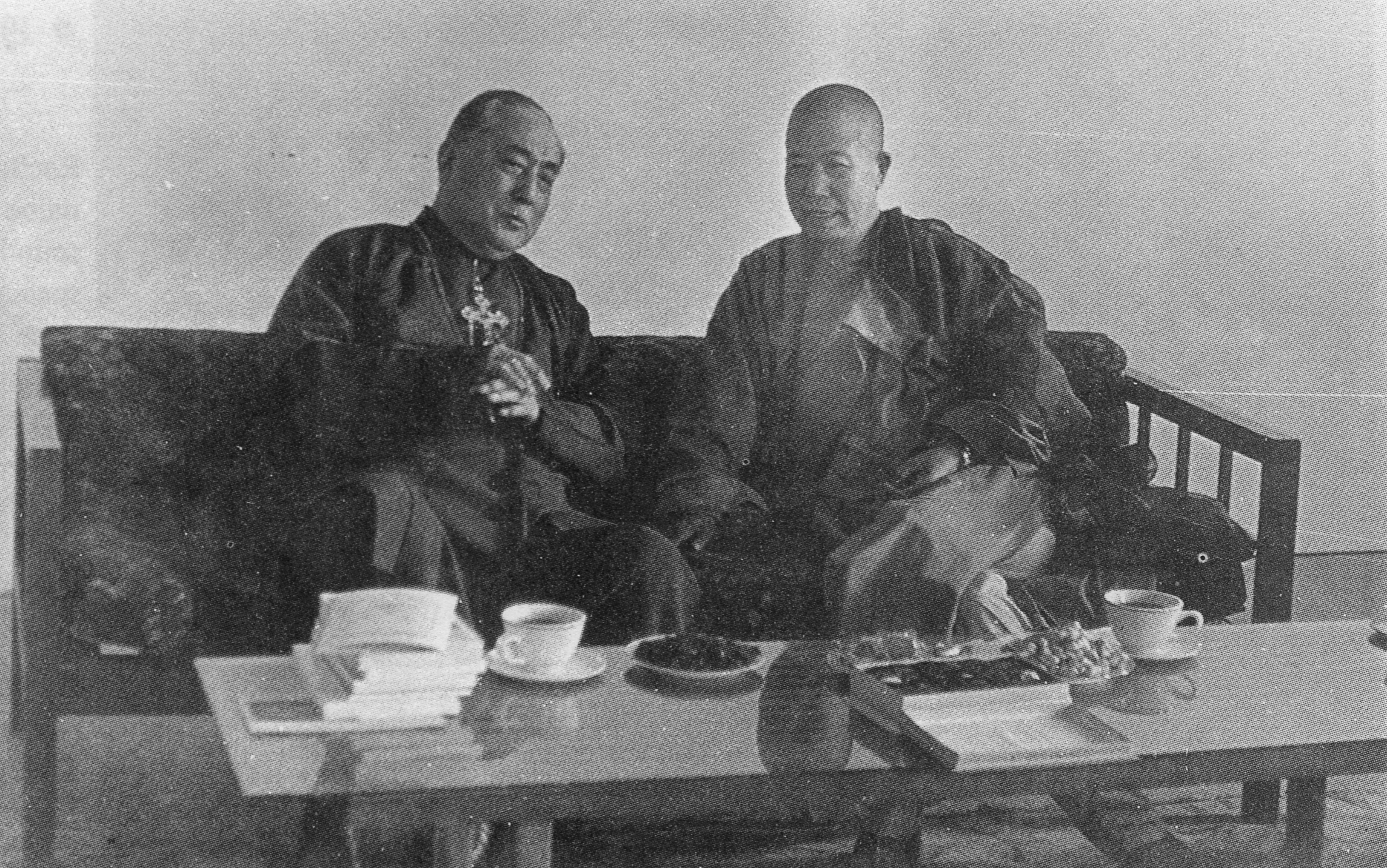 宣化老和尚追思纪念专集2 - 菩萨幻化 头陀行迹．In Memory of the Venerable Master Hsuan Huan - Transformation of a Bodhisattva,