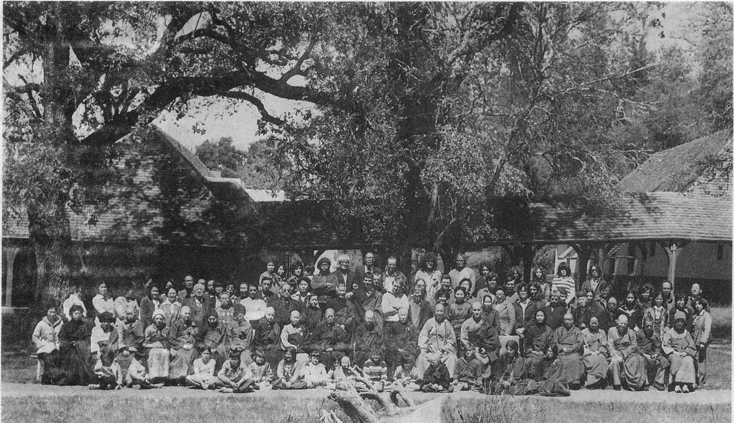 宣化老和尚追思纪念专集2 - 菩萨幻化 头陀行迹．In Memory of the Venerable Master Hsuan Huan - Transformation of a Bodhisattva,