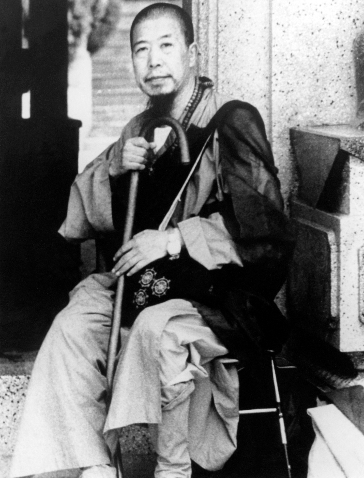 宣化老和尚追思纪念专集2 - 菩萨幻化 头陀行迹．In Memory of the Venerable Master Hsuan Huan - Transformation of a Bodhisattva,